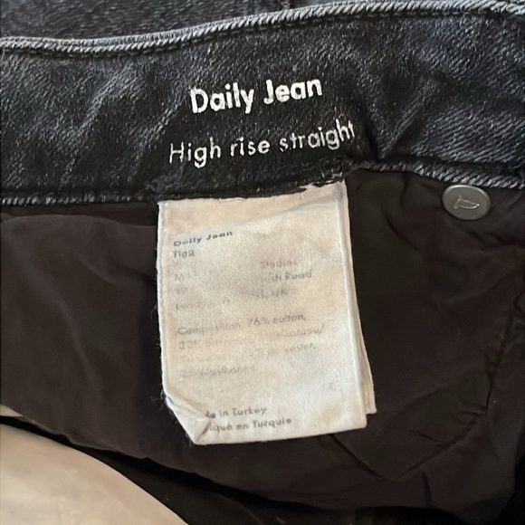 M.i.h Jeans NWT - Daily Jean - Tigg Color - High rise - straight - Black - 25 - Picture 7 of 15